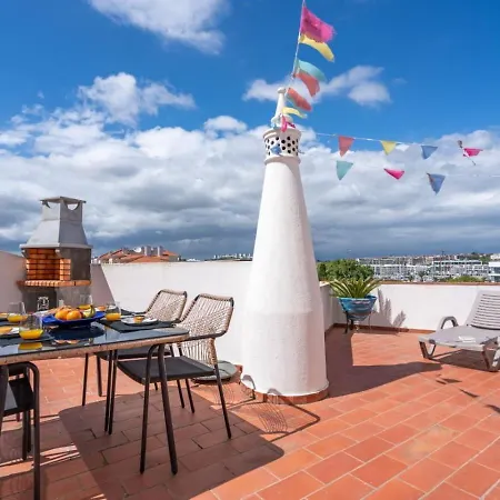 Private Terrace Centre Apartment *