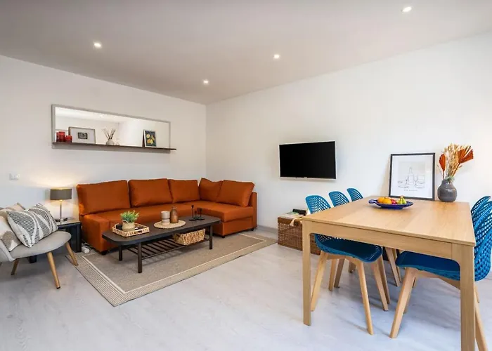 Private Terrace Centre 公寓 *