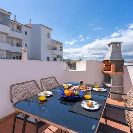 Private Terrace Centre